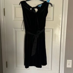 SALE!! BLACK VELVET DRAPER JAMES DRESS